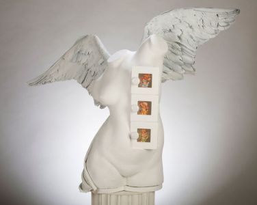 Angel, Assemblage